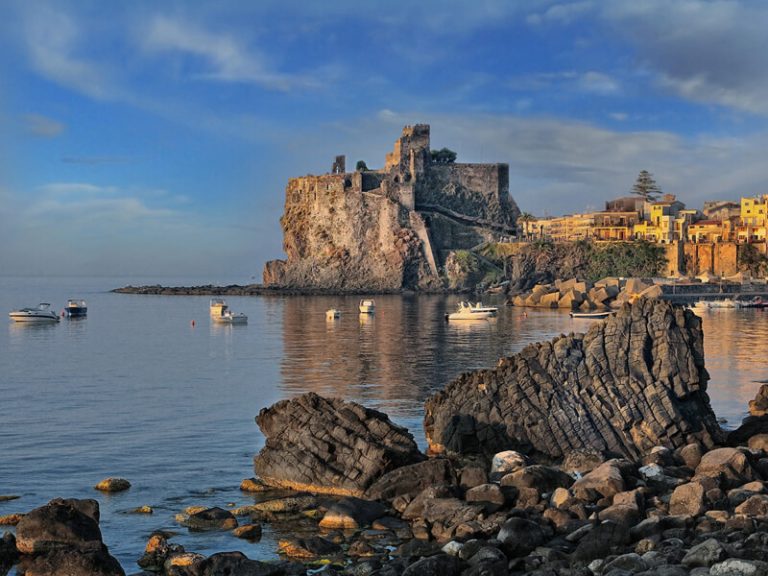 CASTELLO-DI-ACI-catania